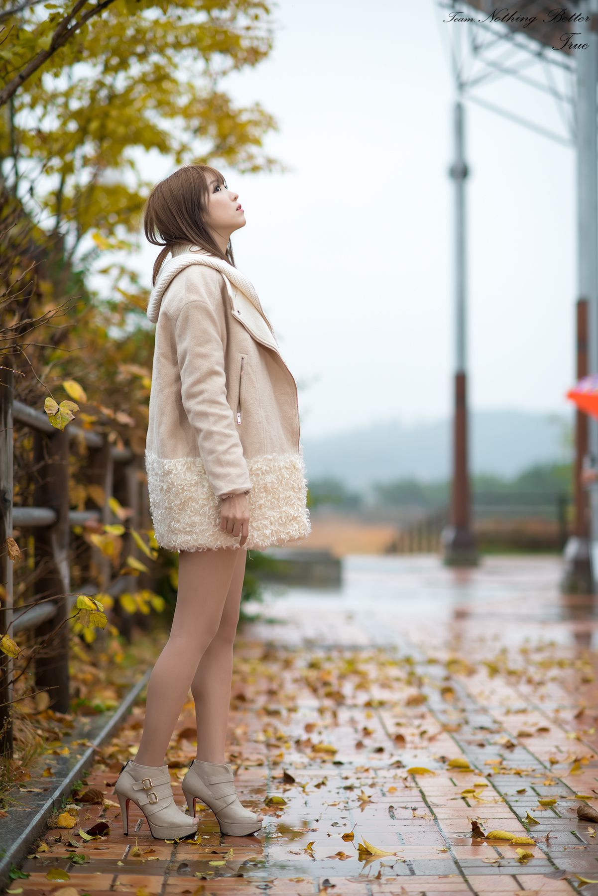 VOL.250 极品韩国美女李恩慧《下雨天街拍》高品质个人时尚写真作品