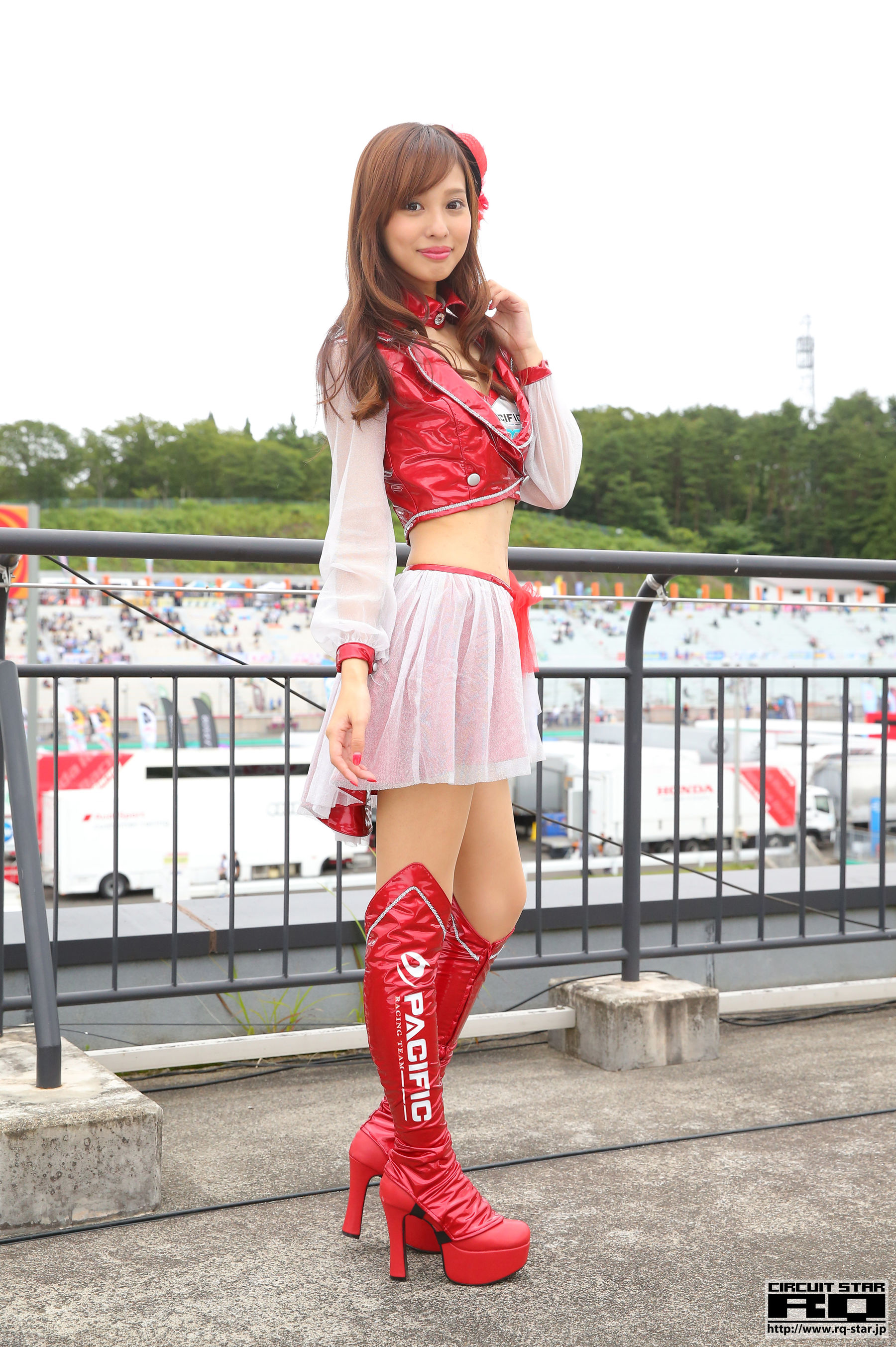 [RQ-STAR]赛车女郎:櫻井さえ高品质私家拍摄作品在线浏览(27P)