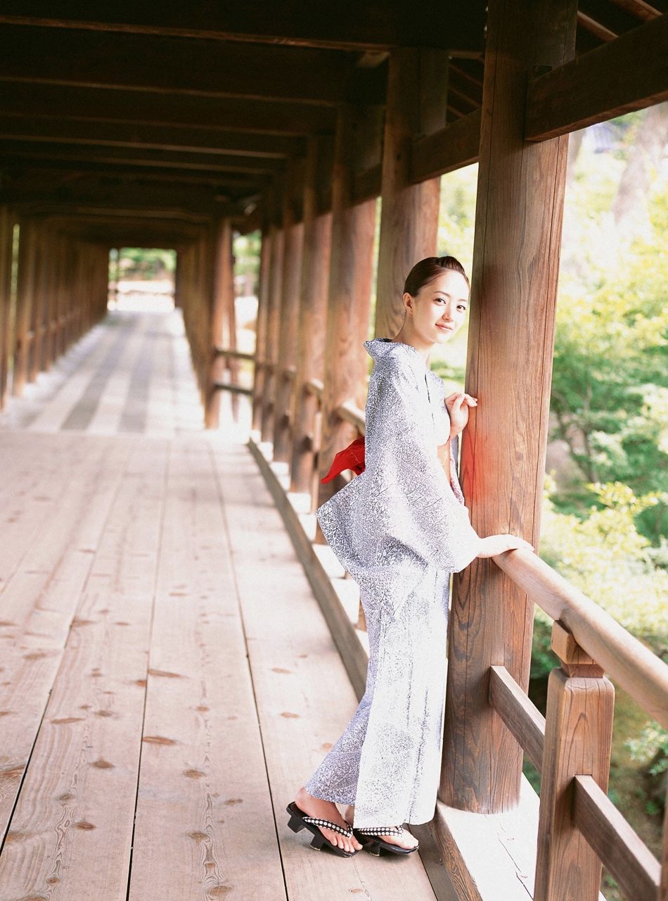 [VYJ]和服唯美正妹日本嫩模:逢泽莉娜(逢沢りな)无圣光私房照片在线浏览(49P)