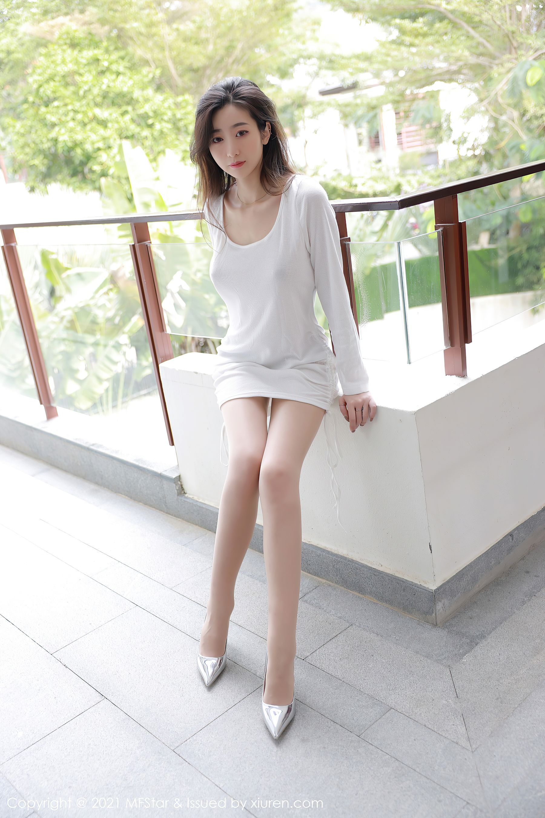 [模范学院]长腿美女性感女郎:安琪Yee高品质写真大图收藏合集(50P)