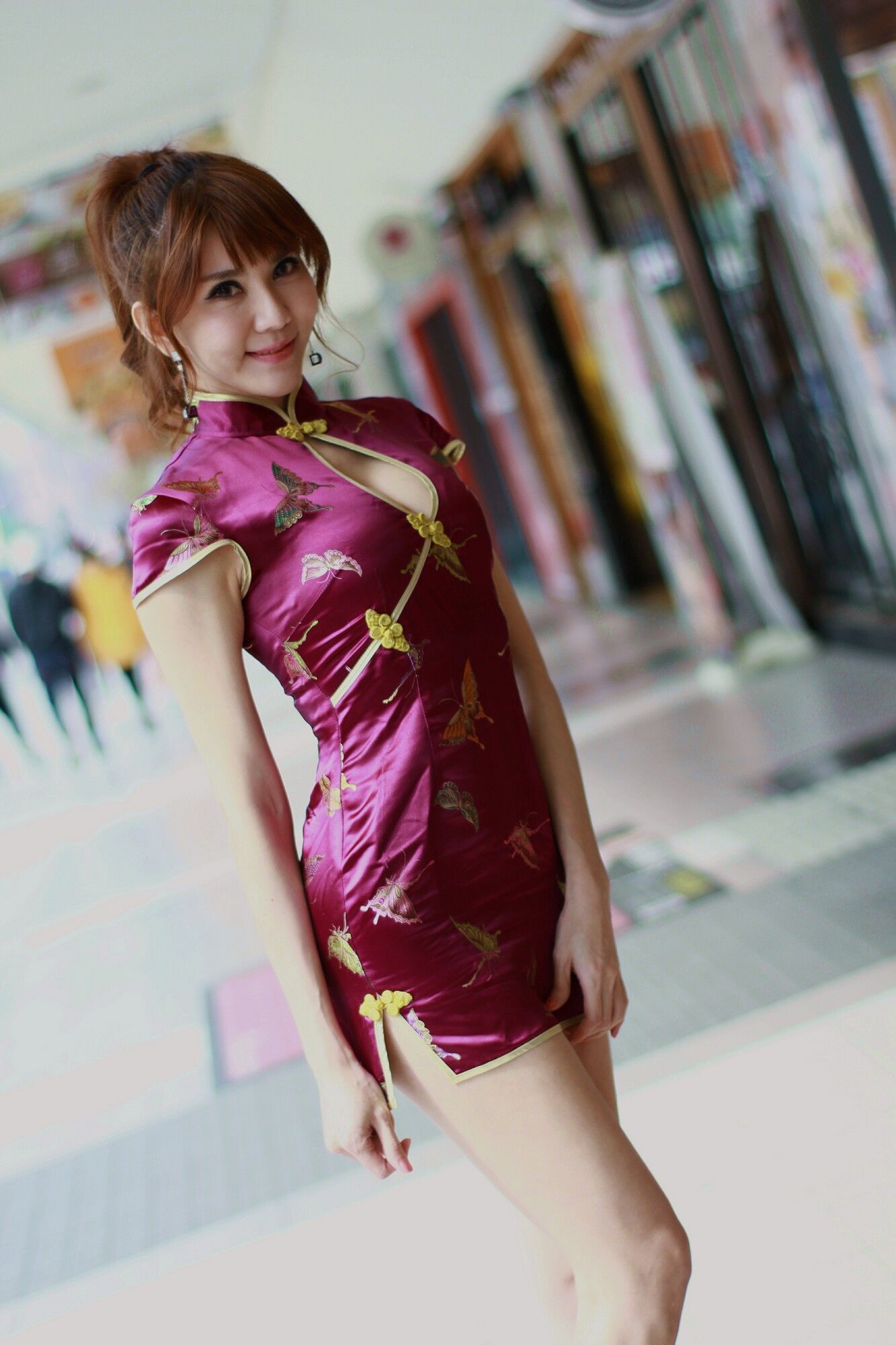 [台湾正妹]古典旗袍优雅美女:黄淑华(腿模Maggie)无水印私房写真在线浏览(53P)